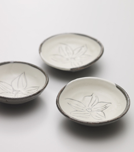 【しろいやきもの】Exhibition of White Pottery