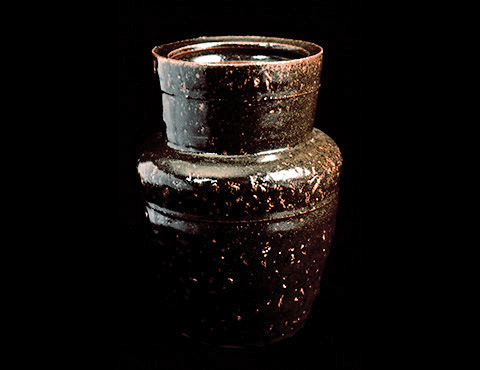 鉄釉花瓶