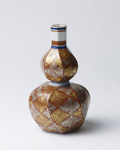 色繪赤地金銀彩捻徳利