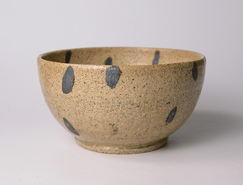 「No.12　魯山人　黄瀬戸釉銀彩鉢　/　 Rosanjin　Bowl, Kiseto glazed, Overglazed silver」の写真　その3