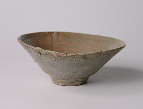 「No.28　とゝや　銘 藤浪　/ Old tea bowl, Totoya ‘Fujinami’」の写真　その2