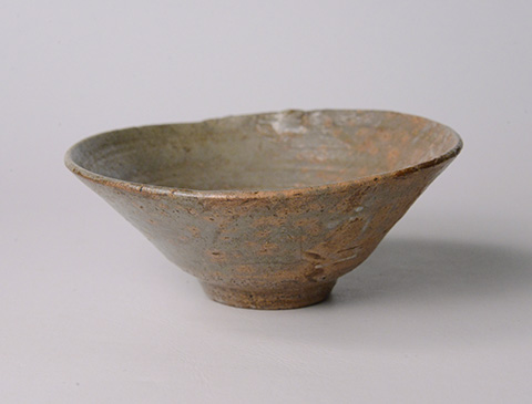 「No.28　とゝや　銘 藤浪　/ Old tea bowl, Totoya ‘Fujinami’」の写真　その4