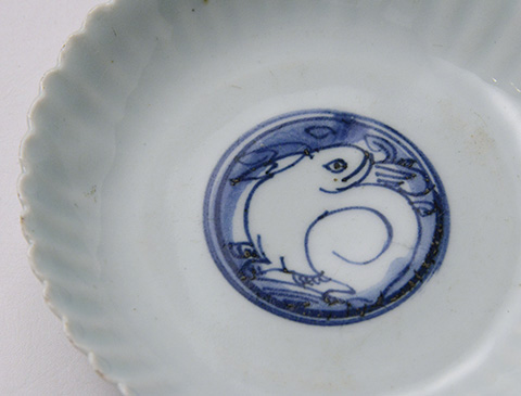 「No.35　染付兎文皿 五客　/　A set of 5 plates, Underglazed blue」の写真　その8