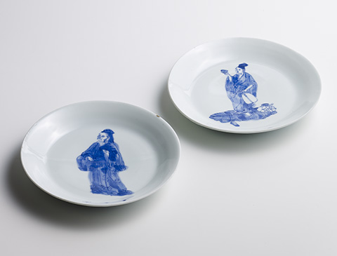 「No.37　魯山人　古染付風人物文中皿五客　/ Rosanjin　A set of 5 plates, Underglazed blue」の写真　その2
