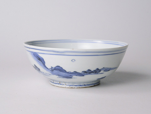 「No.38　古染付人物山水鉢　/ Bowl, Underglazed blue」の写真　その3