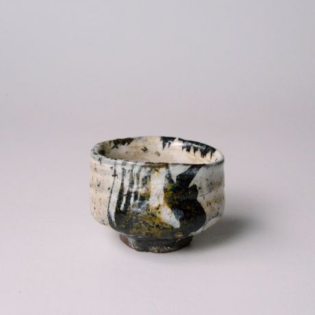 「No.69　唐津御所丸ぐい呑 / Sake cup, Karatsu-goshomaru」の写真　その1