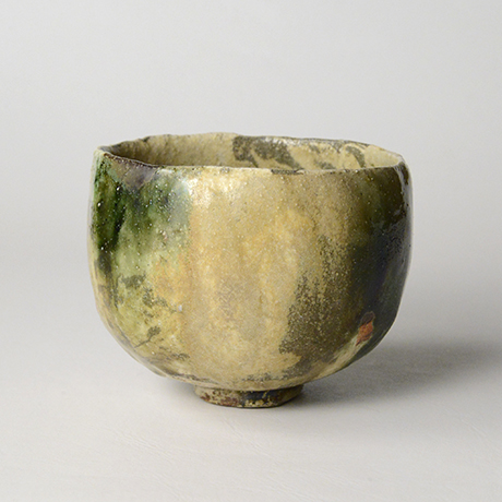 「No.17　黄瀬戸織部茶碗 / Tea bowl, Kiseto-oribe」の写真　その3