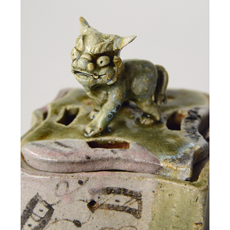 「No.2　青織部獅子鈕香炉 / Incense burner, Ao-oribe, Lion finial」の写真　その7