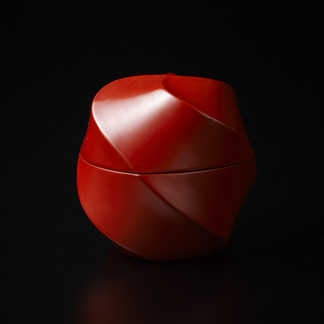 「No.23　黒田辰秋　赤漆四稜棗 / KURODA Tatsuaki　Tea Caddy, Red Lacquered」の写真　その1