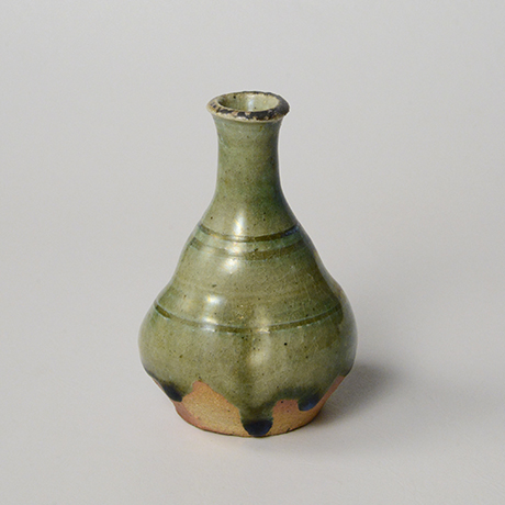 「No.41　織部小徳利 / Small sake flask, Oribe」の写真　その2