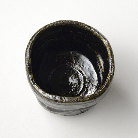 「No.6　織部黒筒茶碗 / Tea bowl, Oribe-kuro, Cylindrical」の写真　その5