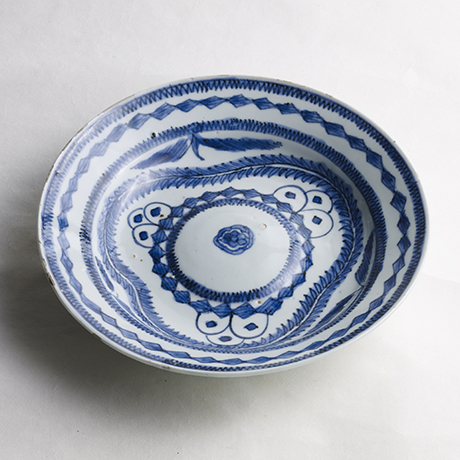 「No.43　古染付藻文平鉢　/ Flat bowl, Underglazed blue」の写真　その1