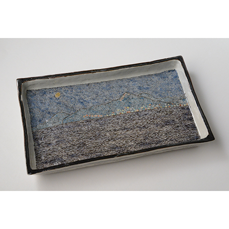 「No.12　色絵長方皿「函館山を望む図」　Square dish, Iro-e,  “View of Mt. Hakodate”」の写真　その1