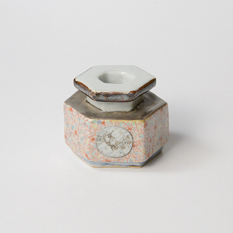 「No.21　色絵銀彩小壷　「こ保理文」　　Small Vessel, Iro-e with silver, “Icecrack pattern”」の写真　その1