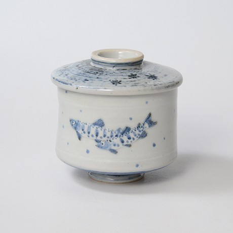 「No.40　染付魚文蓋物　　Bowl with lid, Sometsuke」の写真　その1