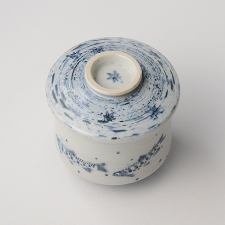 「No.41　染付魚文蓋物　　Bowl with lid, Sometsuke」の写真　その3