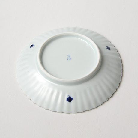 「No.27　菊花文菊割五.五寸皿 /   Dish with flower design, Sometsuke」の写真　その3