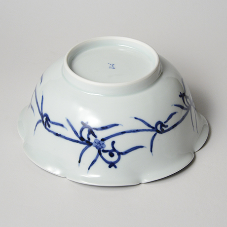 「No.3　草花丸文輪花中鉢 / Bowl, circled flower pattern, Sometsuke」の写真　その3