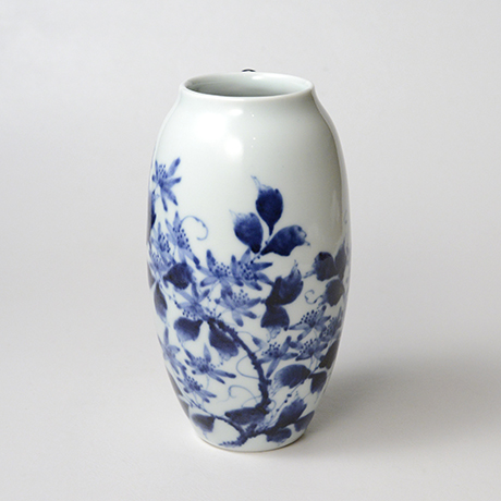 「No.36　蔓花文掛け花入  /   Hanging flower vase with vine and flower design, Sometsuke」の写真　その1