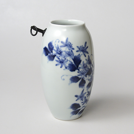 「No.36　蔓花文掛け花入  /   Hanging flower vase with vine and flower design, Sometsuke」の写真　その3