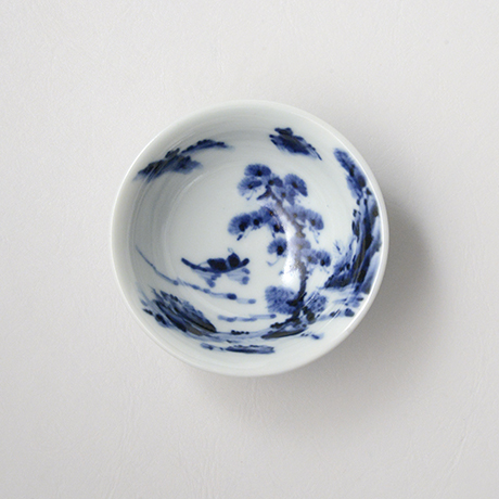 「No.46　山水図盃  – 1  /   Sake cup with landscape design, sometsuke」の写真　その2