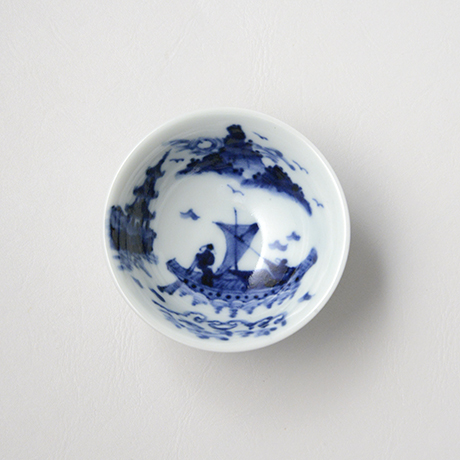 「No.48　船人山水図盃  /   Sake cup with man and landscape design, sometsuke」の写真　その2