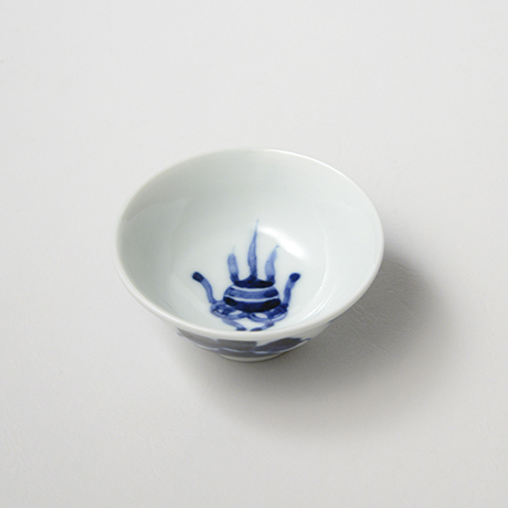「No.50　宝珠文盃  /   Sake cup with Hoju design, sometsuke」の写真　その1