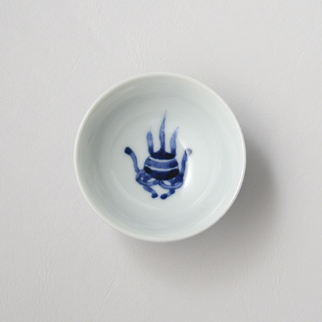 「No.50　宝珠文盃  /   Sake cup with Hoju design, sometsuke」の写真　その2