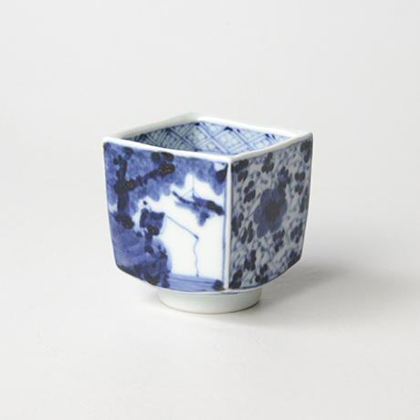 「No.58　山水花唐草文四方角ぐい吞 /   Sake cup with landscape and floral arabesque design, sometsuke」の写真　その2