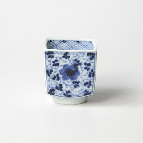 「No.58　山水花唐草文四方角ぐい吞 /   Sake cup with landscape and floral arabesque design, sometsuke」の写真　その3