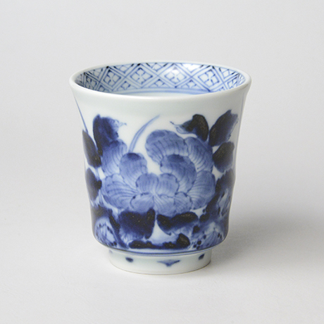 「No.66　岩牡丹文湯呑 /   Tea cup with peony design, sometsuke」の写真　その1