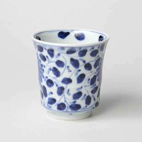 「No.67　菊唐草文湯呑 /   Tea cup with chrysanthemum arabesque design, sometsuke」の写真　その2