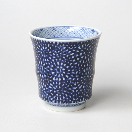 「No.69　蛸唐草文湯呑 /   Tea cup with arabesque design, sometsuke」の写真　その2