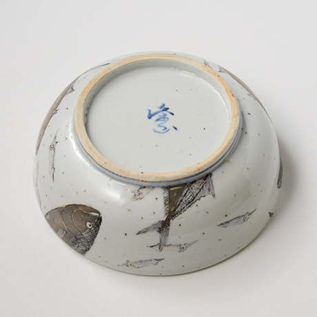 「No.7　色絵銀彩鉢「まぐろとぶりの図」　Bowl, Iro-e with silver, “Tuna and Yellowtail Fish”」の写真　その4