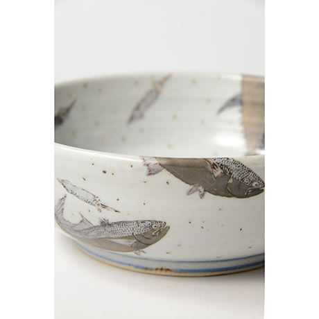 「No.7　色絵銀彩鉢「まぐろとぶりの図」　Bowl, Iro-e with silver, “Tuna and Yellowtail Fish”」の写真　その3