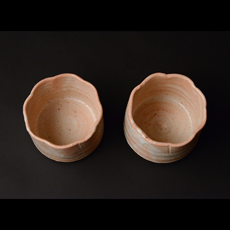 「No.51 志野輪花向付 六客 / A set of 6 bowls, Shino」の写真　その4