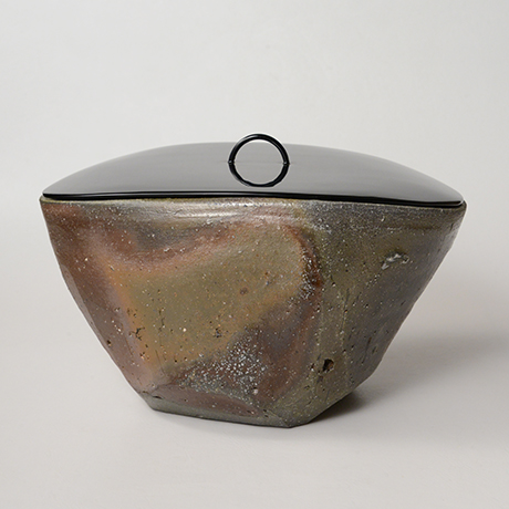 「No.2(図24)　備前三角水指   Water jar, Bizen, Triangular shaped」の写真　その2