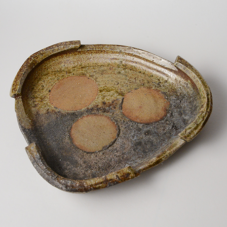 「No.50(図25)　備前三角鉢   Platter, Bizen, Triangular shaped」の写真　その2