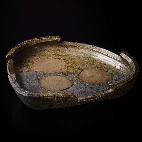 「No.50(図25)　備前三角鉢   Platter, Bizen, Triangular shaped」の写真　その1