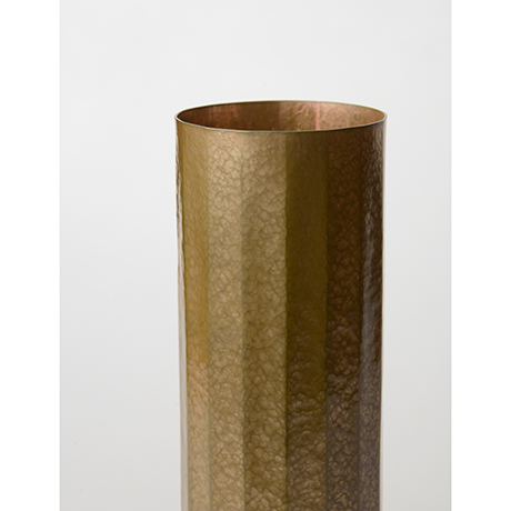 「No. 15　宣徳しのぎ筒花入  / Flower vase, copper」の写真　その2