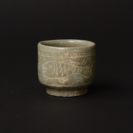 「No.163　魚文盃　Sake Cup, fish motif」の写真　その1