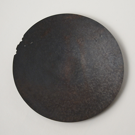 「No. 19　銅虫喰菓子器  / Plate, copper」の写真　その4