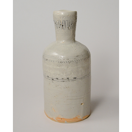 「No.142　粉青沙器花入　Flower vase, underglaze iron on white slip, Buncheong」の写真　その1