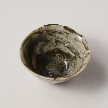 「No.20　黒百合杯　Sakazuki, underglaze brown, iron painting」の写真　その3