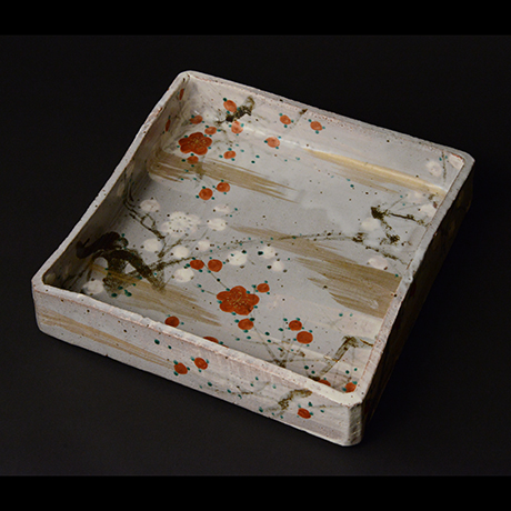 「No.47　紅白梅四方平鉢 / Square bowl, with plum blossom motif」の写真　その1