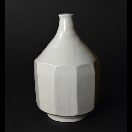 「No.24　白磁面取り壷 / Vase, White porcelain」の写真　その1