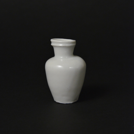 「No.42-4　白磁小瓶 / Small bottle, White porcelain」の写真　その2
