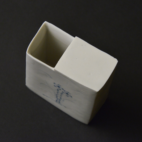 「No.48-2　酒注ぎ  角 / Sake vessel, Sometsuke」の写真　その3