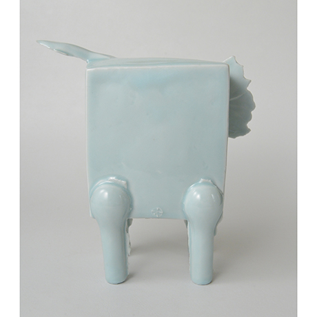 「No.2　鈴木治　青白瓷 馬 / SUZUKI Osamu　Artwork ‘Horse’, Bluish white porcelain」の写真　その3