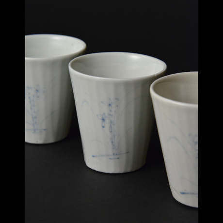 「No.16-1　秋草手筒　六 / A set of 6 cups, Autumn grass motif」の写真　その2